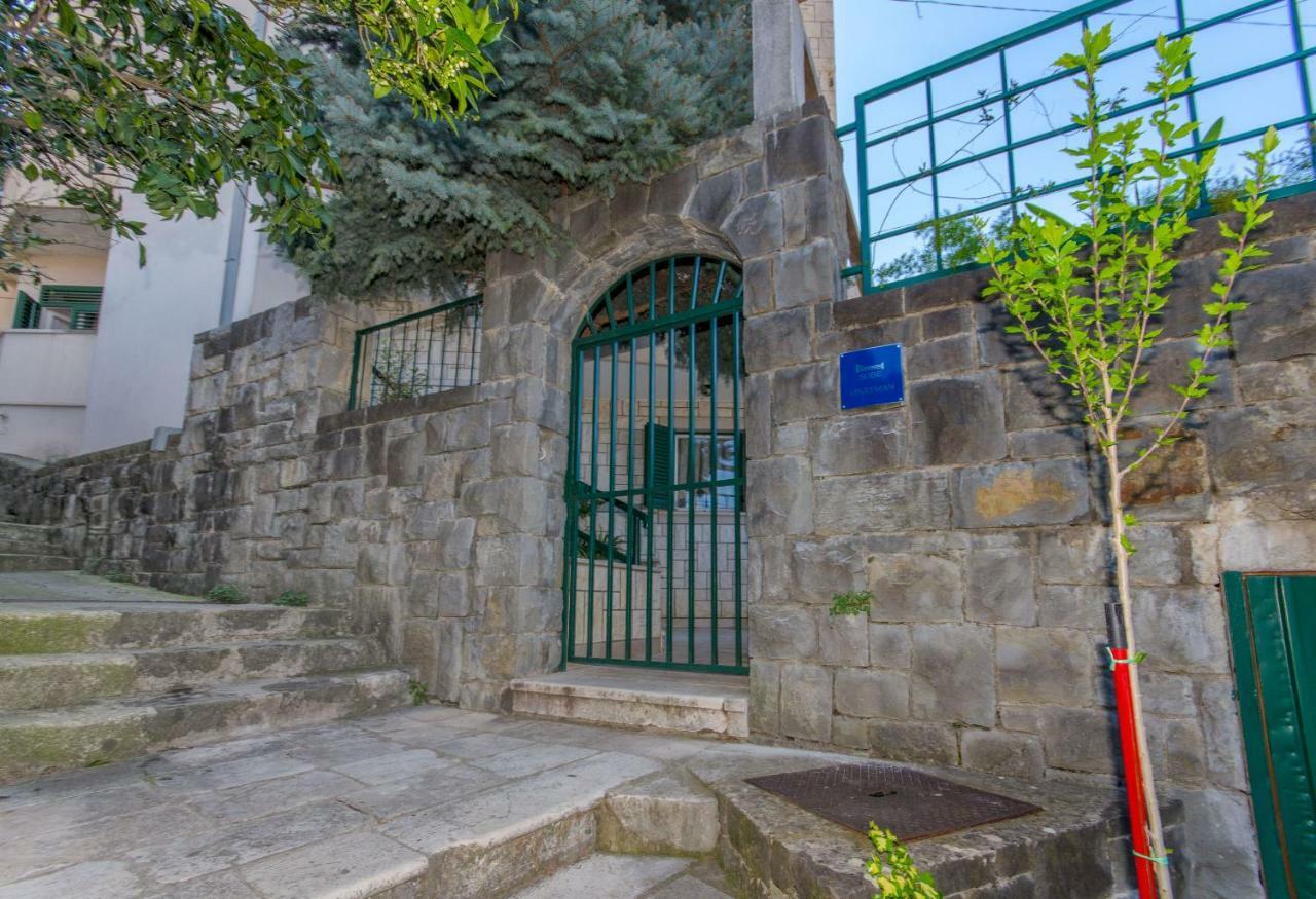 Apartments And Room Sun & Sea Podgora Exterior foto